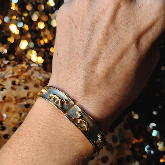 Vintage 80s Gols & Silver Waking Lioness Heavy Metal Spirit Cuff Bracelet - Picture 6 of 11